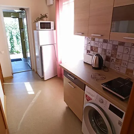 Incity Apartment *